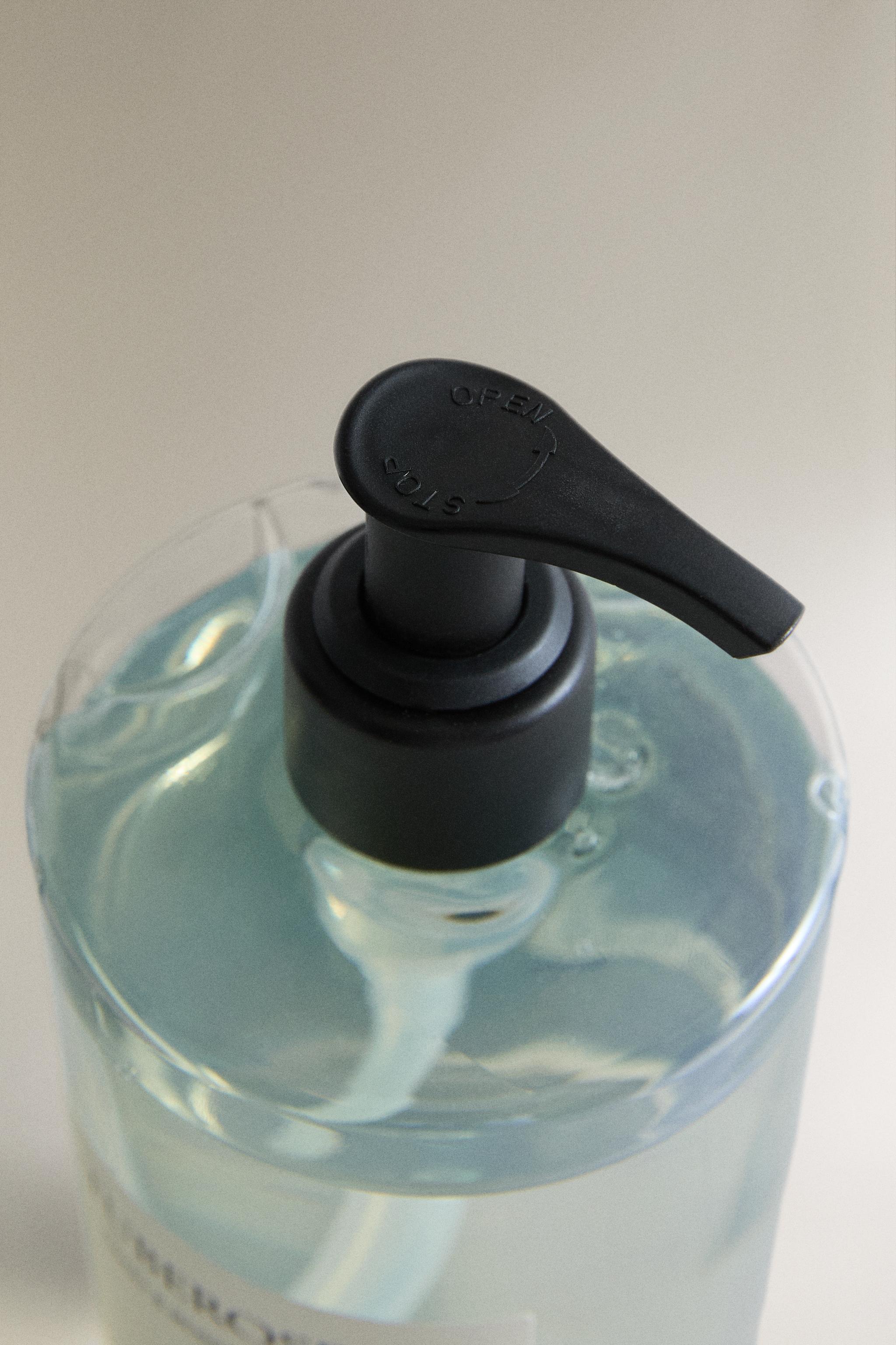 (500 ML) POPPY FIELDS HAND AND BODY LIQUID SOAP